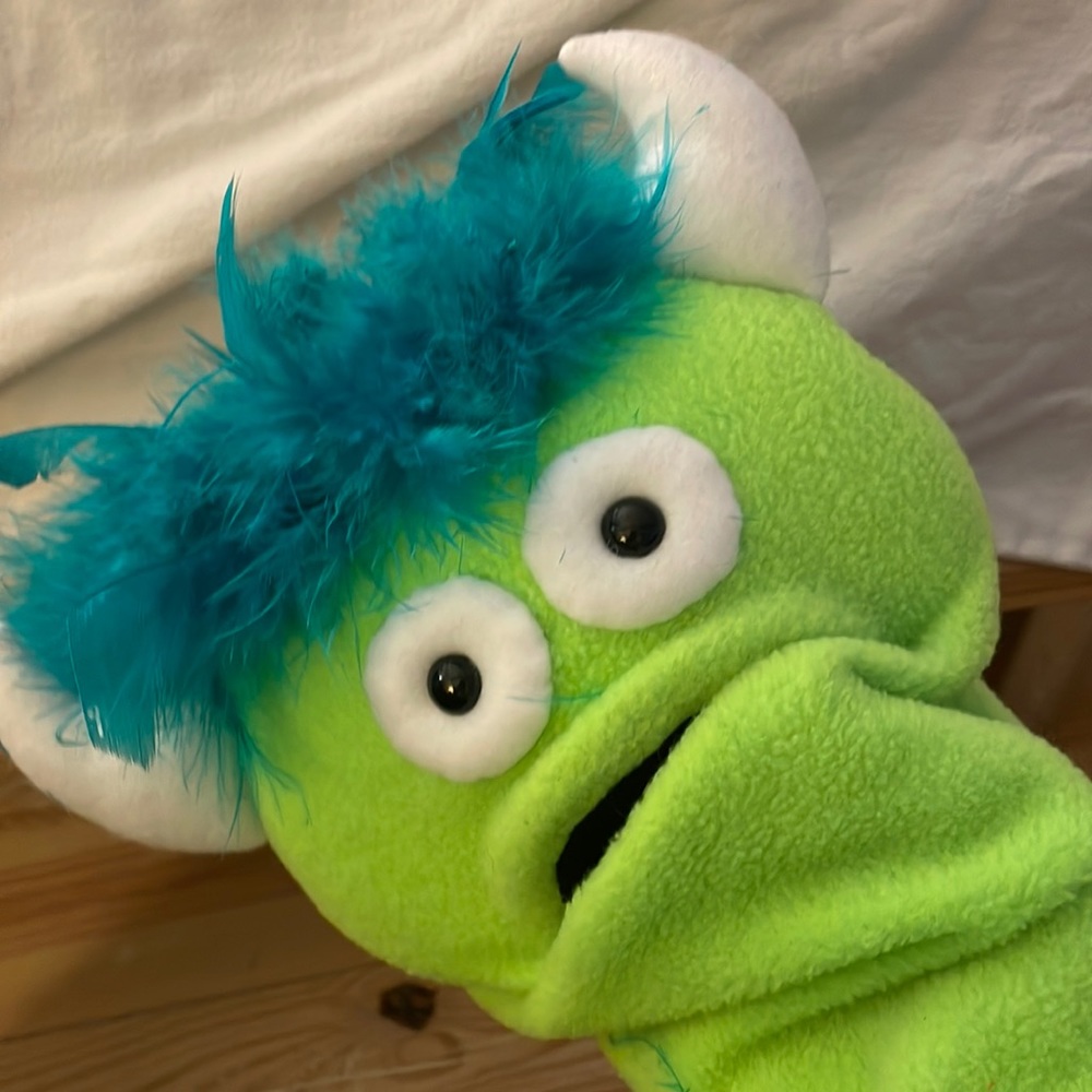 Weird Greeny Hand Puppet NWOT